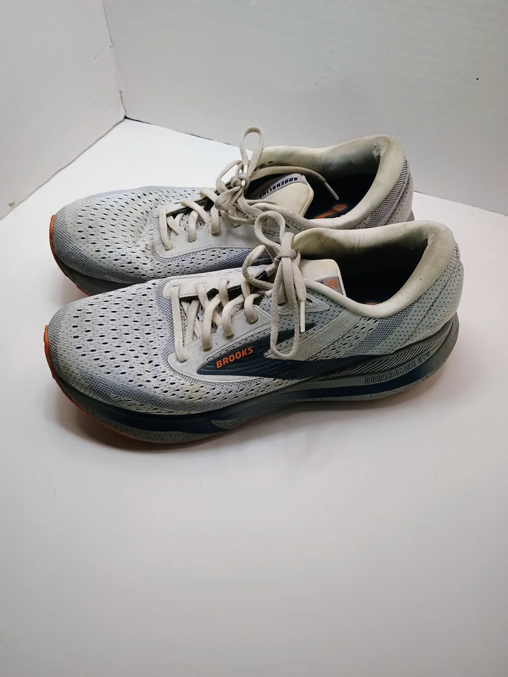 Brooks Adrenaline GTS 24 Men's Running Shoes